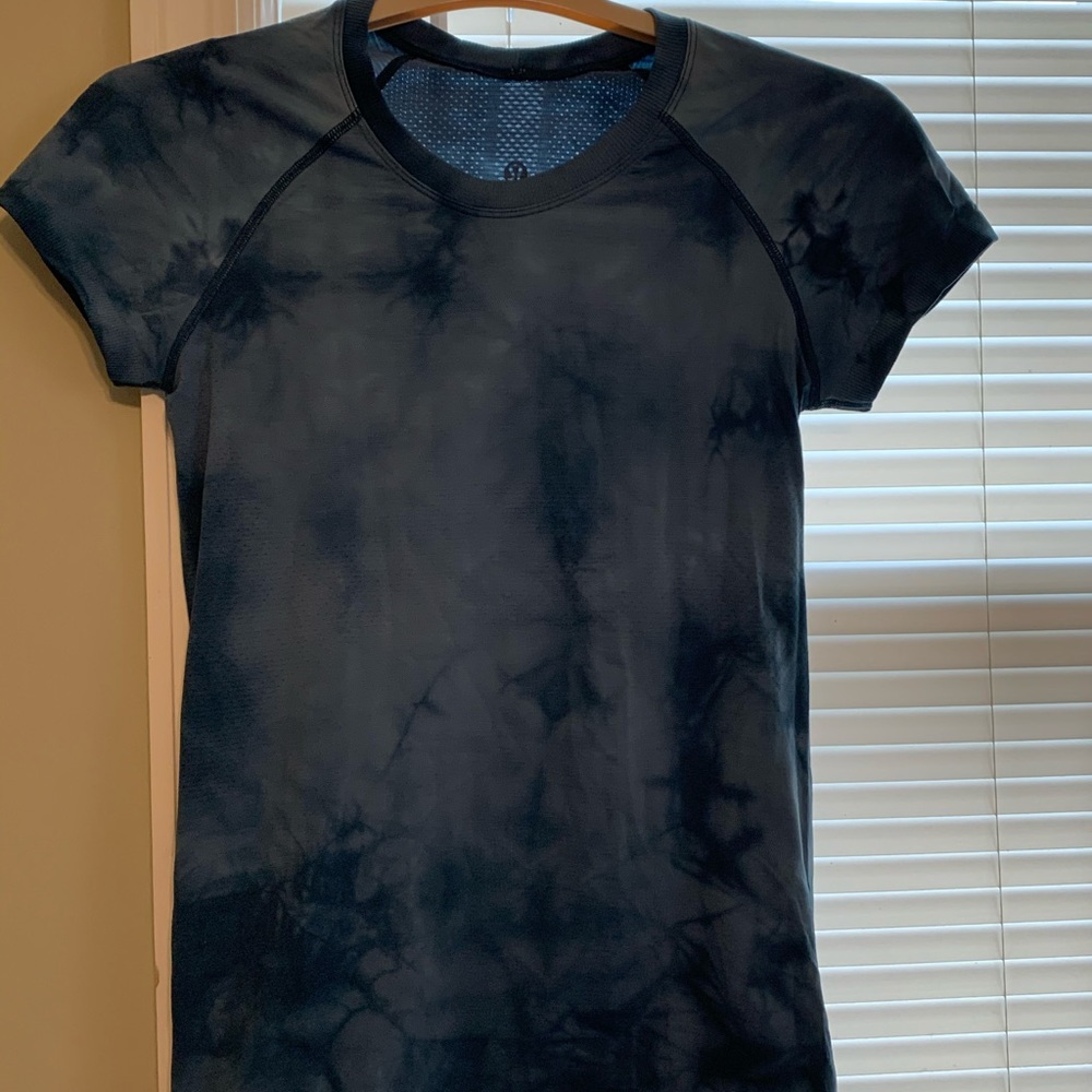 Lululemon space dye short sleeve